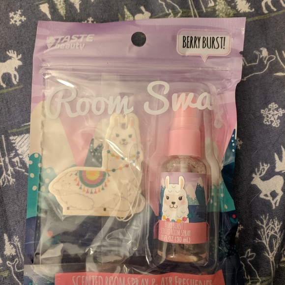 NEW! Room Spray & Freshener (6pks) - Picture 3 of 5